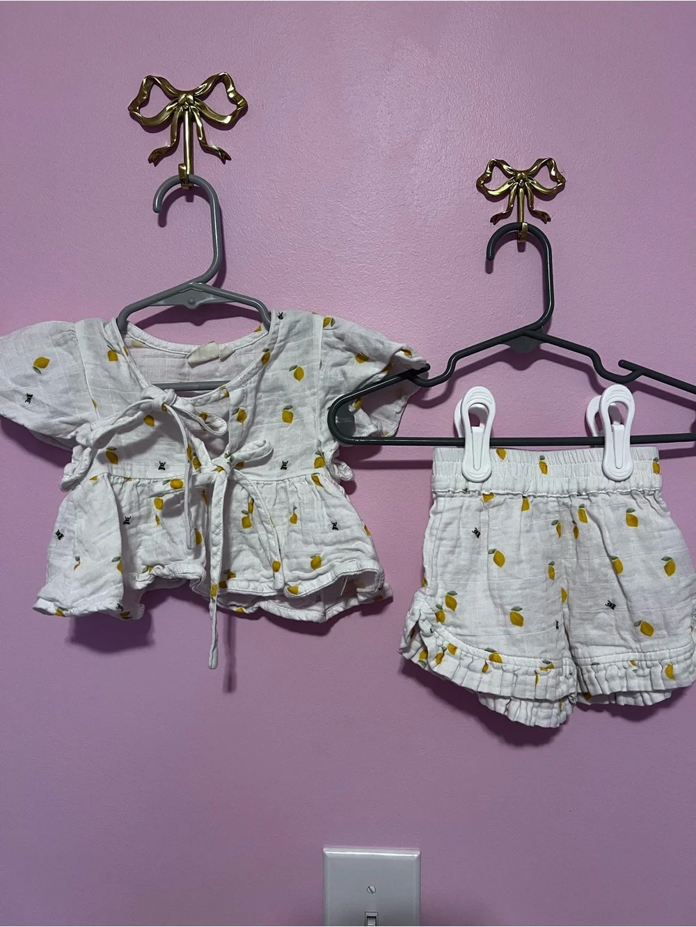 Girls White Lemon-Print Two-Piece Tie-Front Top & Shorts Set